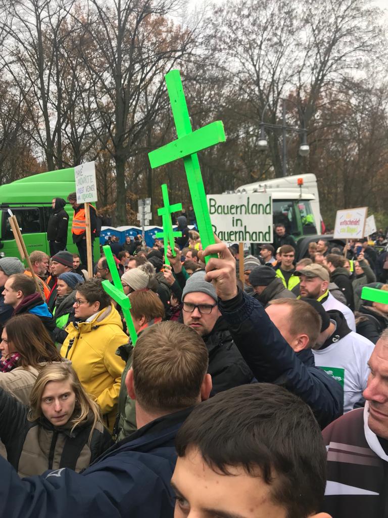 content/news/gallery/52-Demo Berlin 16.jpg